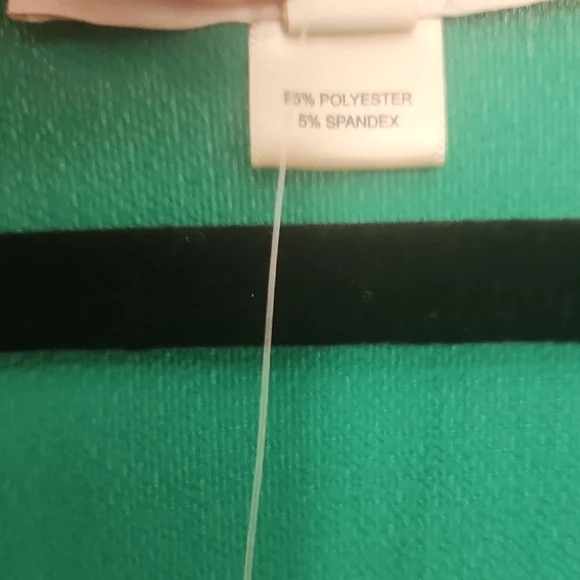 Elegant Green Wrap Top - Picture 4 of 4